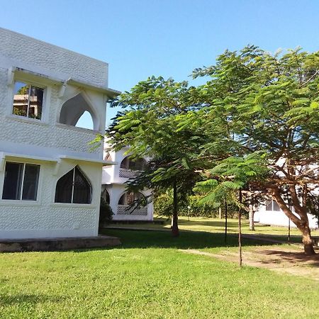 Royal Palms Apartment A4 Mombasa Extérieur photo