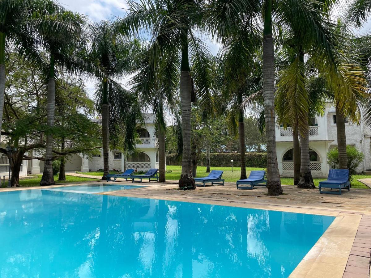 Royal Palms Apartment A4 Mombasa Extérieur photo