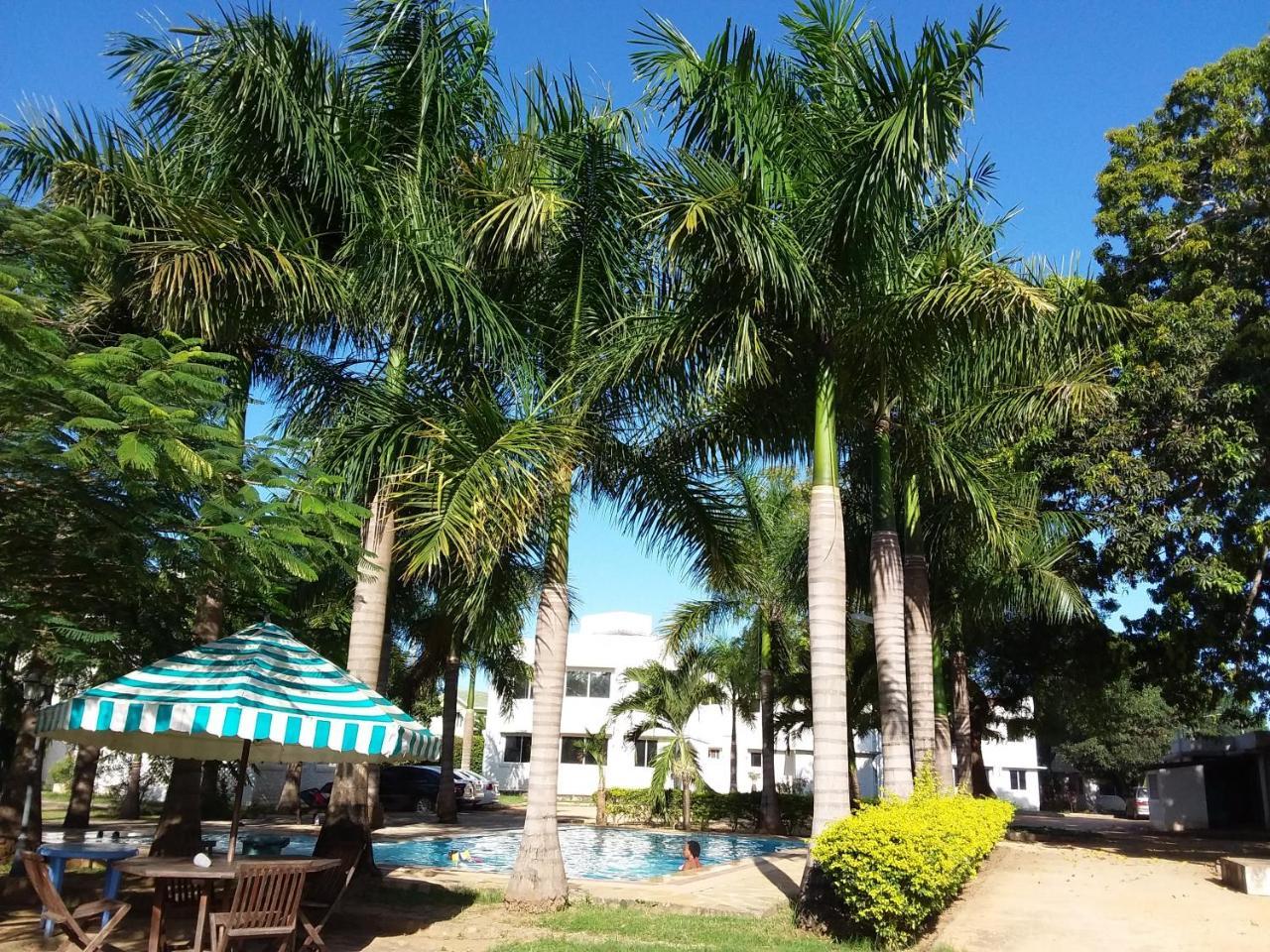 Royal Palms Apartment A4 Mombasa Extérieur photo