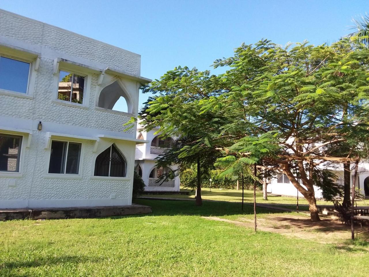 Royal Palms Apartment A4 Mombasa Extérieur photo